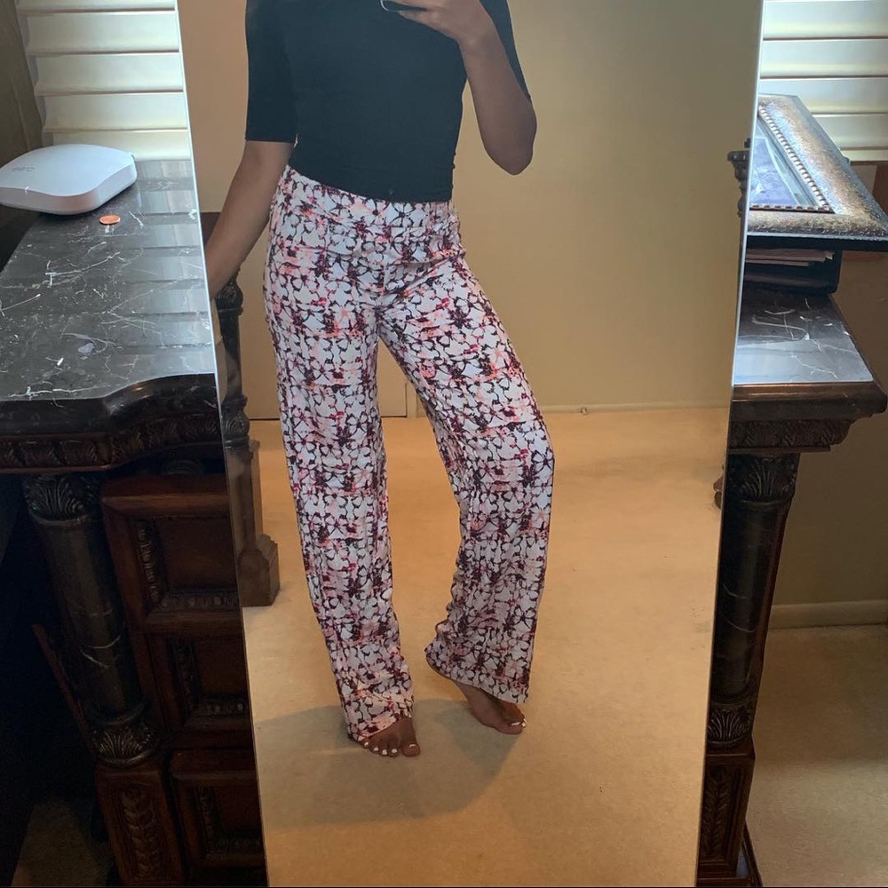 Butterfly print pants